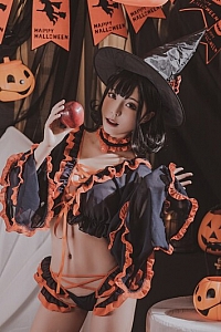 白易子教主 – 万圣节魔女【10P-127MB】